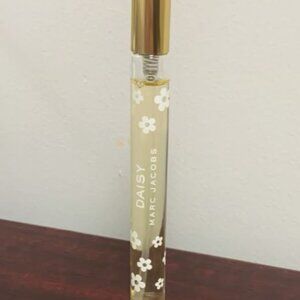 Daisy MARC JACOBS perfume